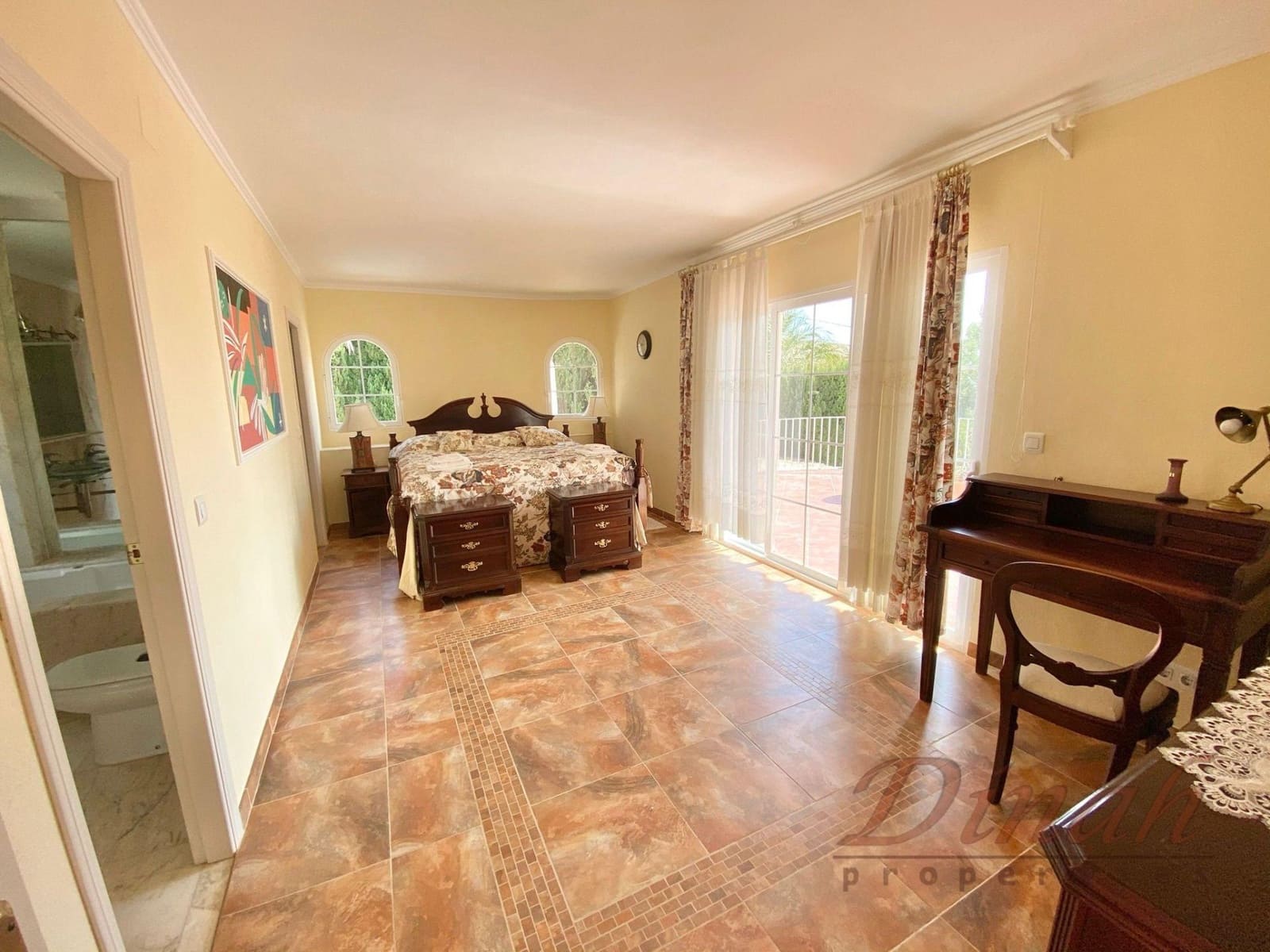 5 chambre Villa/Maison à vendre à Altea avec piscine garage - 900 000 € (Ref: 9854853)