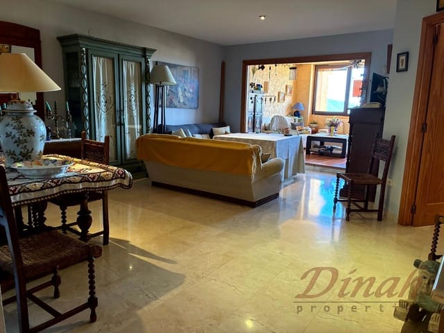 2 quarto Penthouse para venda em Alhama Springs, Altea com piscina garagem - 350 000 € (Ref: 9883976)