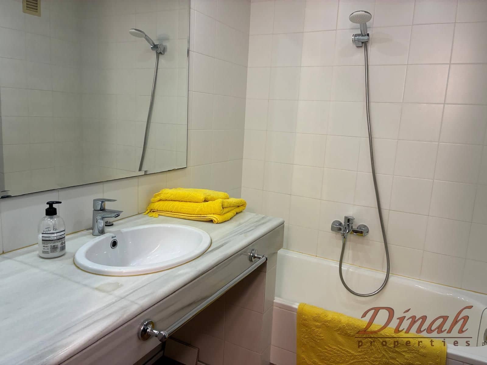 2 bedroom Apartment for sale in Altea with pool garage - € 525,000 (Ref: 9953653)