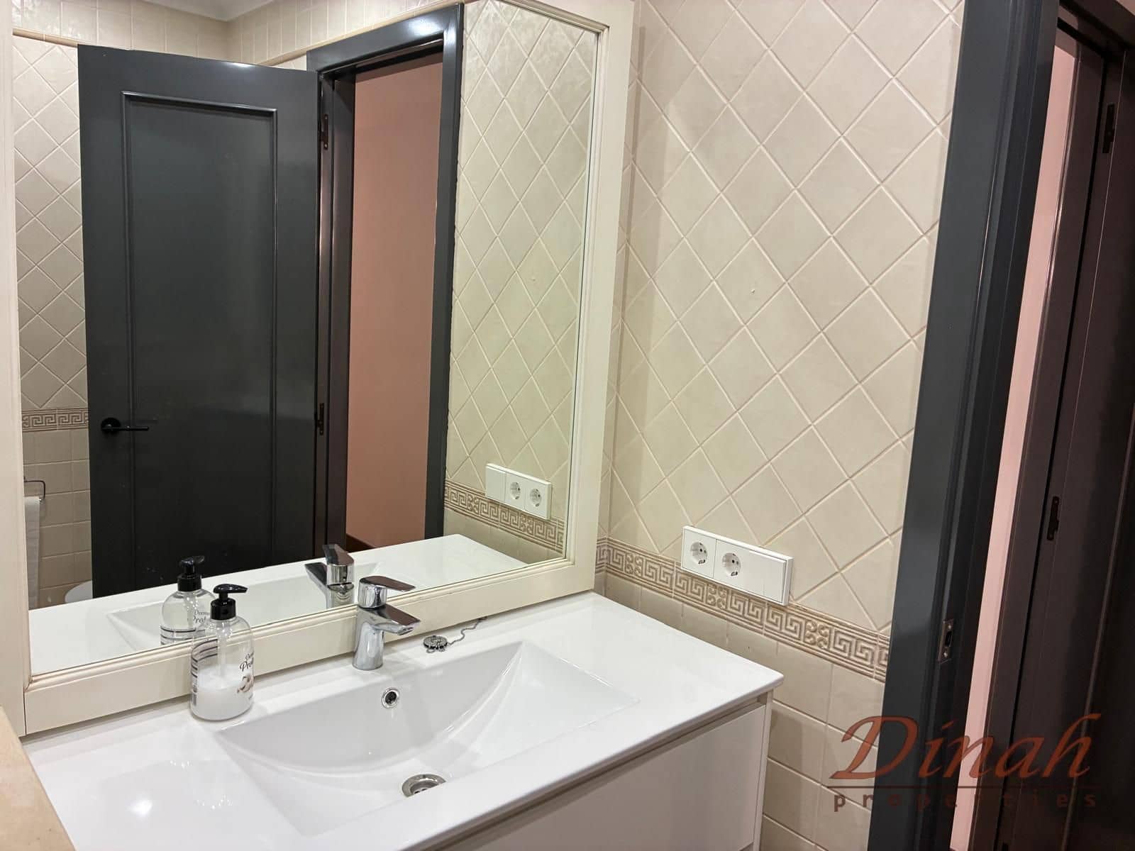 2 bedroom Apartment for sale in Altea with pool garage - € 525,000 (Ref: 9953653)