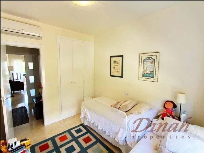 2 soverom Leilighet til leie i Altea med svømmebasseng garasje - € 1 250 (Ref: 9978125)