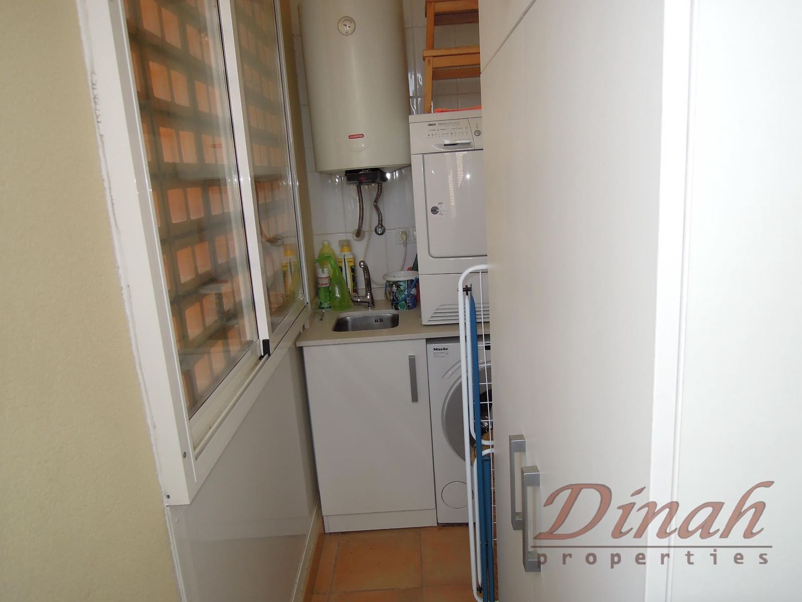 2 soverom Leilighet til leie i Altea med svømmebasseng garasje - € 1 250 (Ref: 9978125)