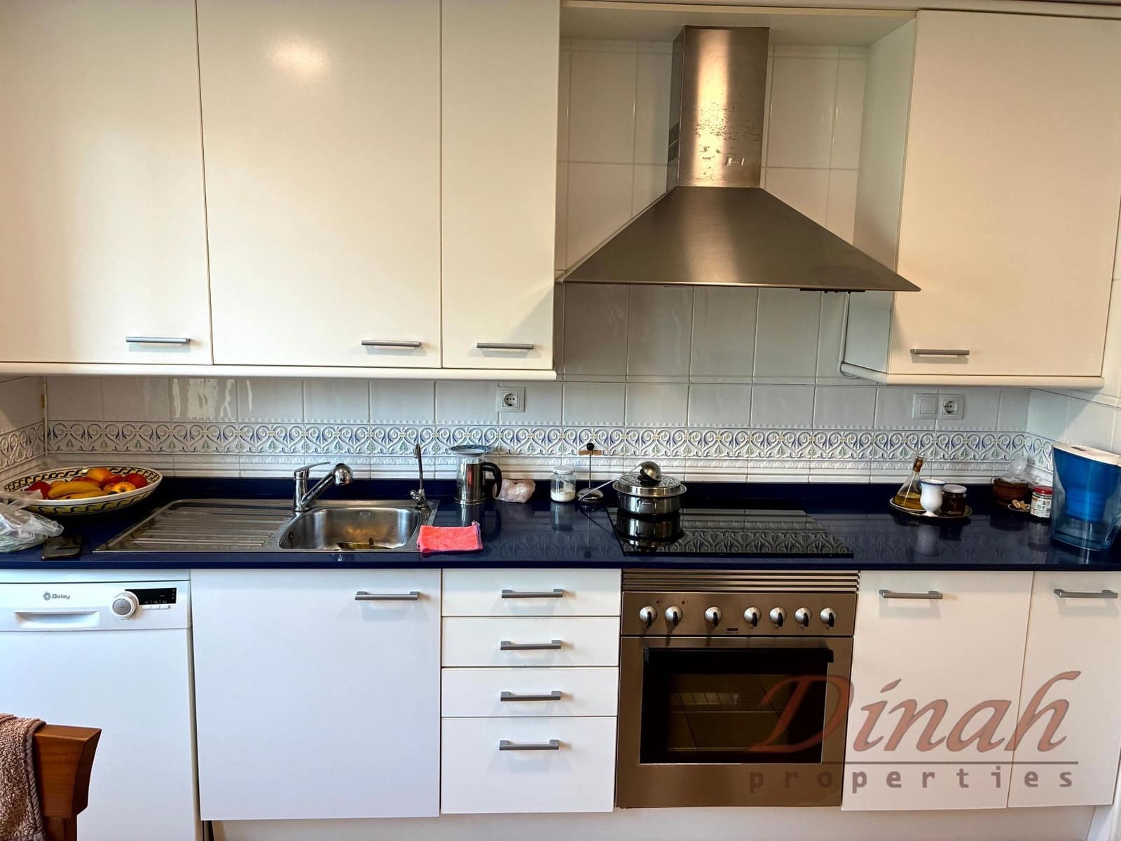 2 soverom Leilighet til leie i Altea med svømmebasseng garasje - € 1 250 (Ref: 9978125)