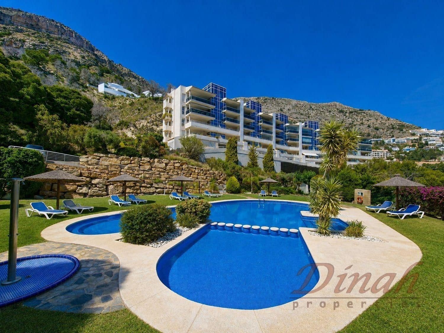 2 slaapkamer Appartement te koop in Altea met zwembad garage - € 375.000 (Ref: 9986332)