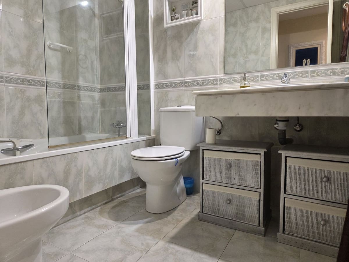 2 sovrum Lägenhet till salu i Bahia de Marbella med pool garage - 646 000 € (Ref: 10026197)