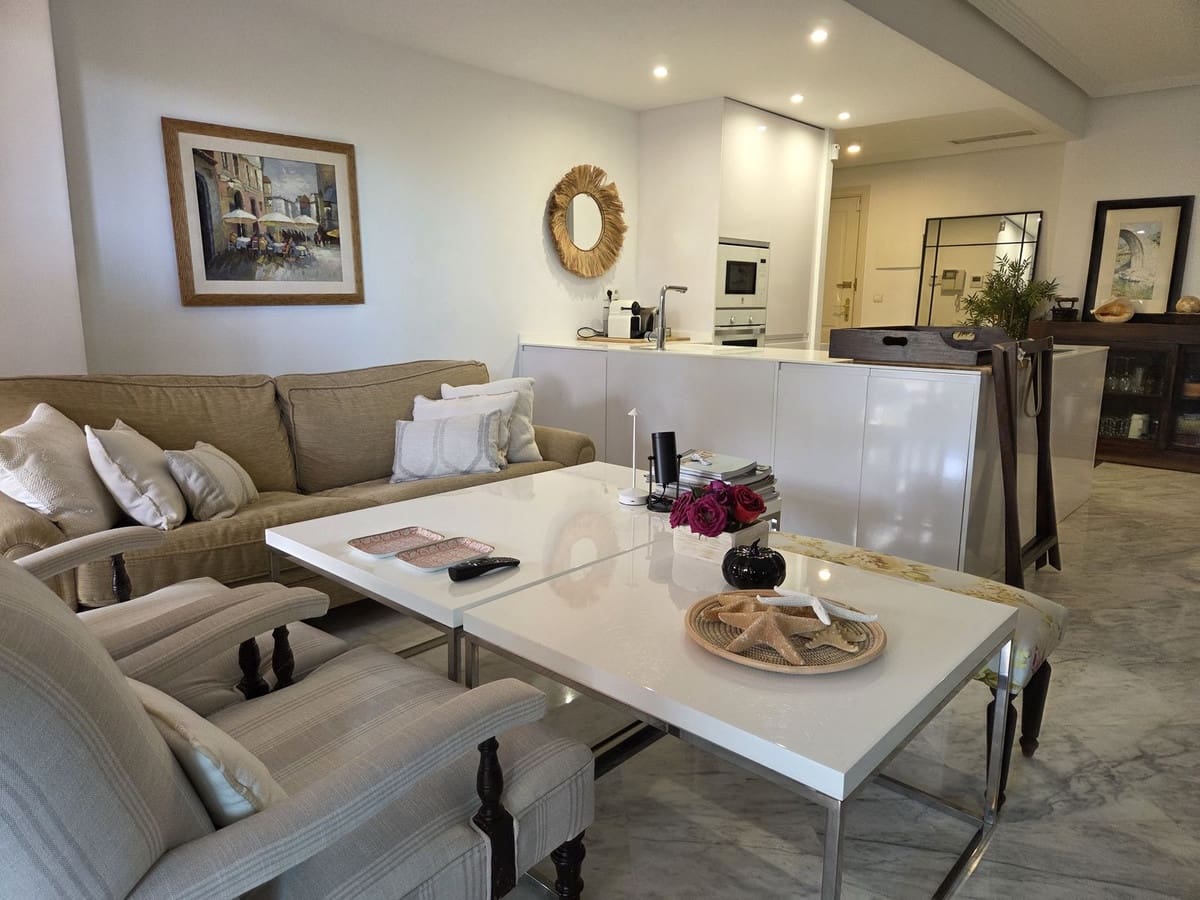 2 sovrum Lägenhet till salu i Bahia de Marbella med pool garage - 646 000 € (Ref: 10026197)