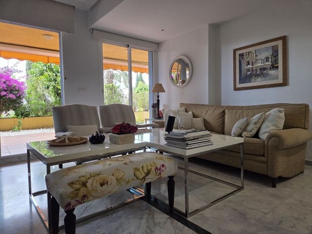 2 sovrum Lägenhet till salu i Bahía de Marbella, Marbella med pool garage - 646 000 € (Ref: 10026197)