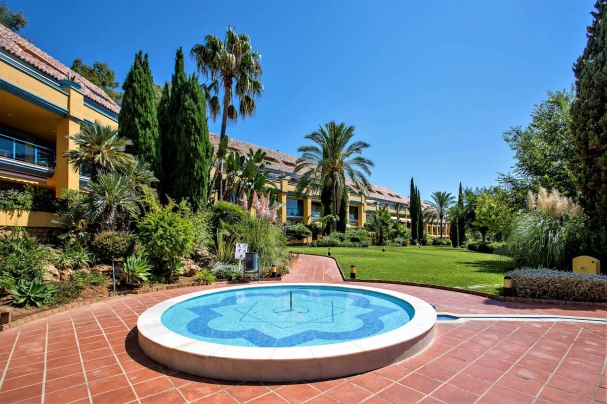 2 sovrum Lägenhet till salu i Bahia de Marbella med pool garage - 646 000 € (Ref: 10026197)