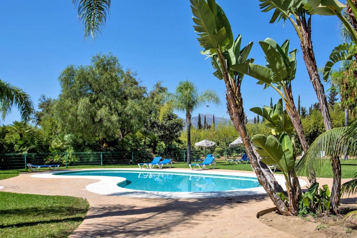 2 sovrum Lägenhet till salu i Bahia de Marbella med pool garage - 646 000 € (Ref: 10026197)