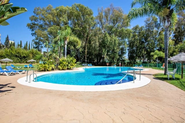 2 sovrum Lägenhet till salu i Bahía de Marbella, Marbella med pool garage - 646 000 € (Ref: 10026197)