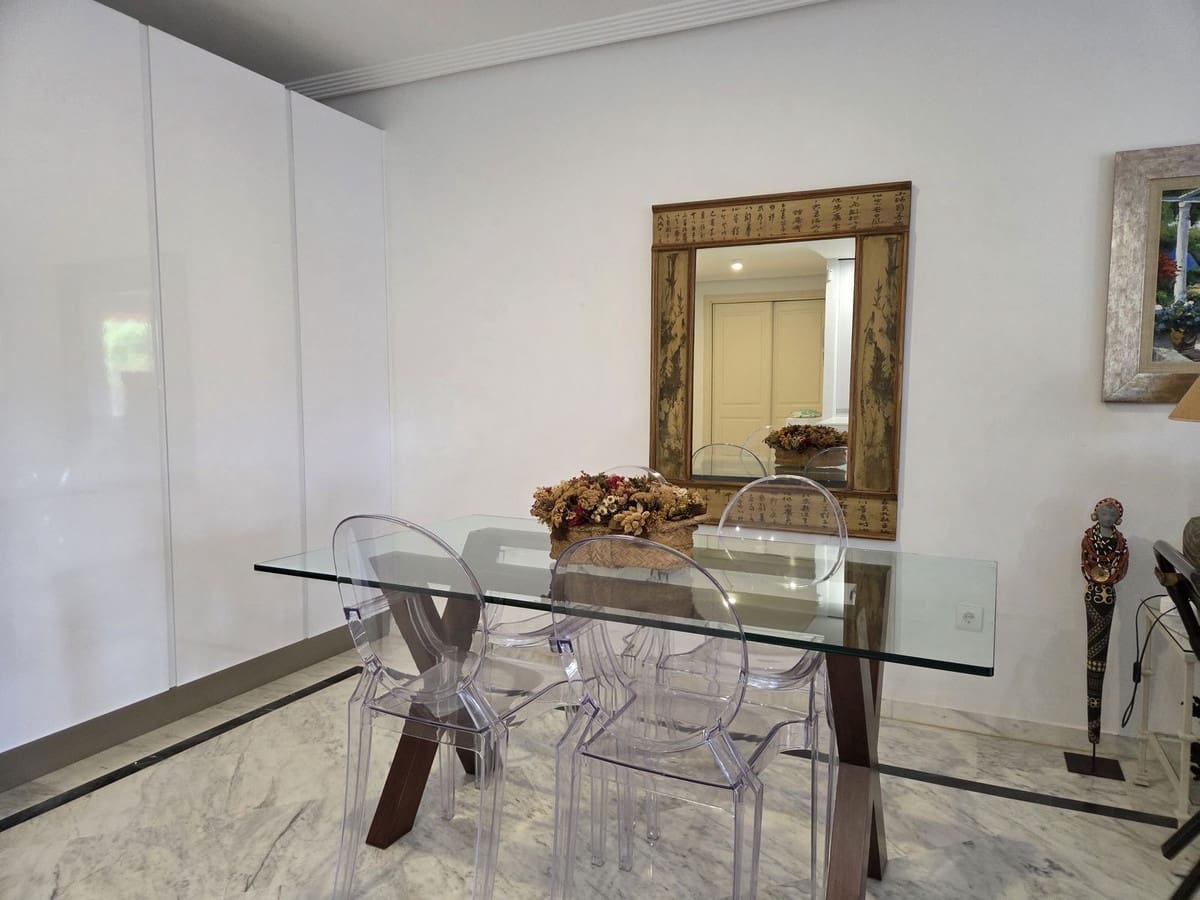 2 soveværelse Lejlighed til salg i Bahia de Marbella med swimmingpool garage - € 646.000 (Ref: 10026197)