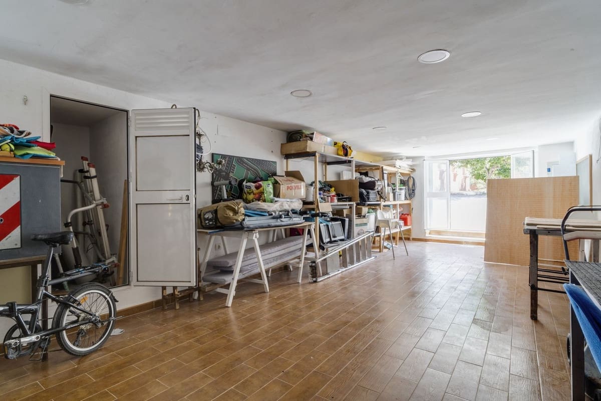 5 sovrum Villa till salu i Marbella med pool garage - 1 550 000 € (Ref: 10057208)