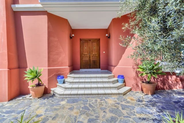 5 quarto Moradia para venda em Marbella com piscina garagem - 1 600 000 € (Ref: 10057208)