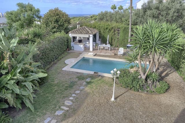5 sypialnia Willa na sprzedaż w Marbella z basenem - 1 425 000 € (Ref: 10073277)