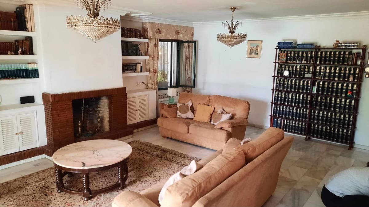 5 quarto Moradia para venda em Marbella com piscina garagem - 1 550 000 € (Ref: 10088404)