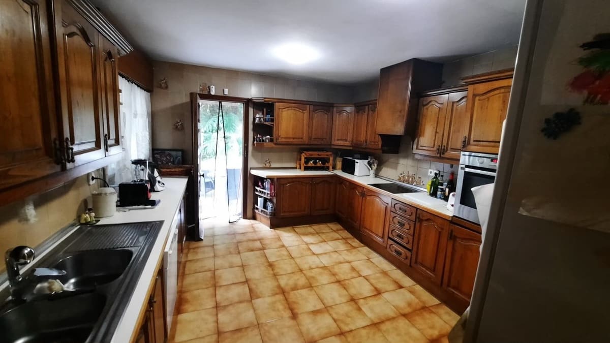 5 quarto Moradia para venda em Marbella com piscina garagem - 1 550 000 € (Ref: 10088404)