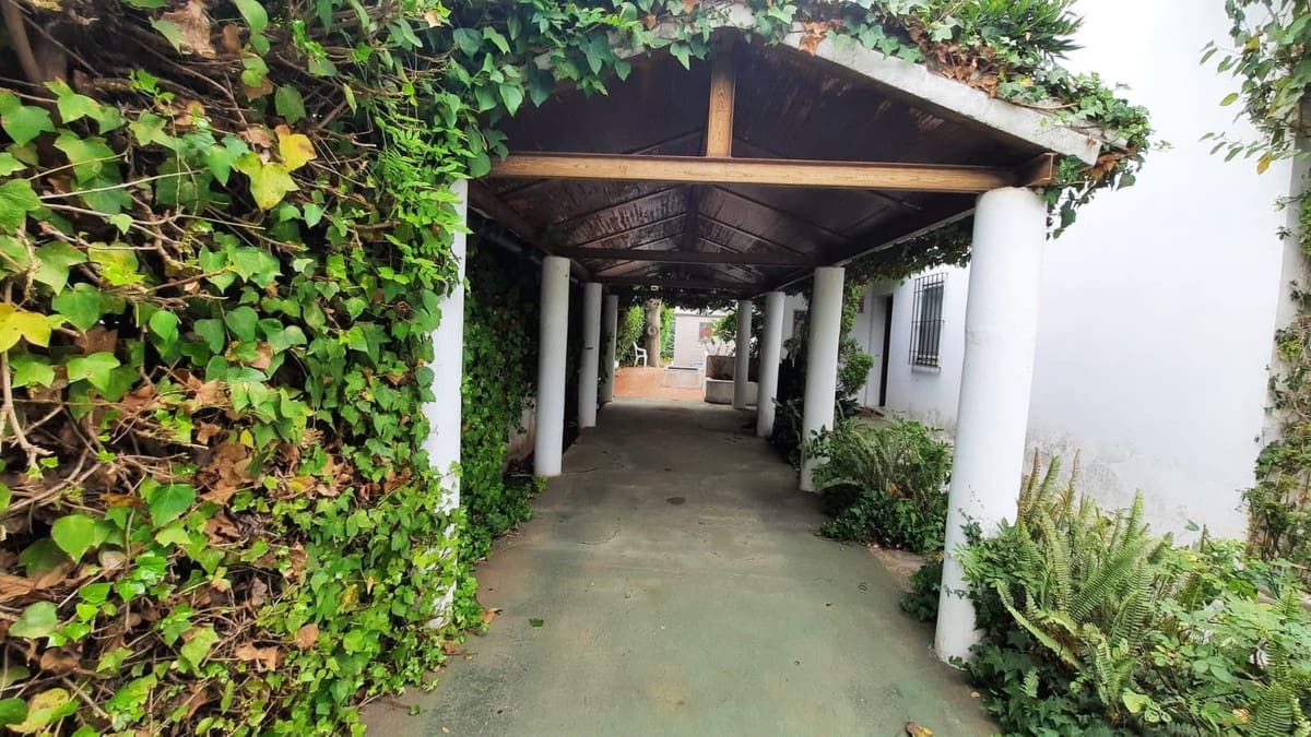 5 quarto Moradia para venda em Marbella com piscina garagem - 1 550 000 € (Ref: 10088404)