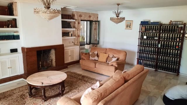 5 Zimmer Villa zu verkaufen in Marbella mit Pool Garage - 1.550.000 € (Ref: 10088404)