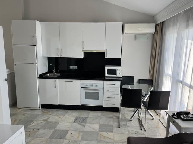 2 slaapkamer Huis te koop in La Reserva, Marbella met zwembad - € 389.000 (Ref: 10100585)