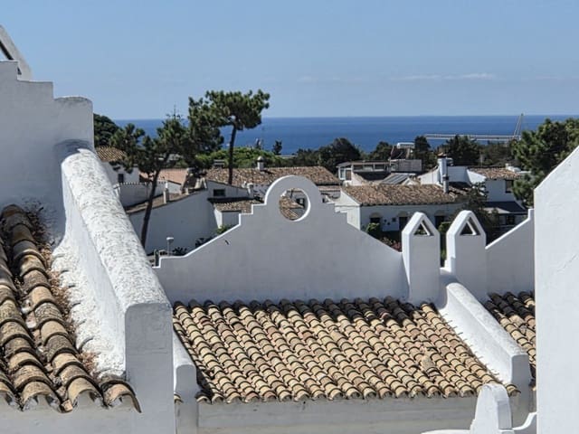 2 slaapkamer Huis te koop in La Reserva, Marbella met zwembad - € 389.000 (Ref: 10100585)