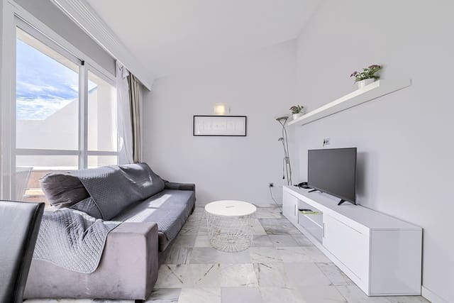 2 quarto Casa em Banda para venda em La Reserva, Marbella com piscina - 389 000 € (Ref: 10100585)