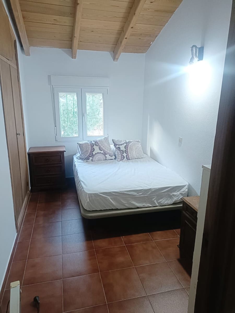 4 slaapkamer Finca/Landhuis te koop in Ojen met zwembad garage - € 540.000 (Ref: 10125039)