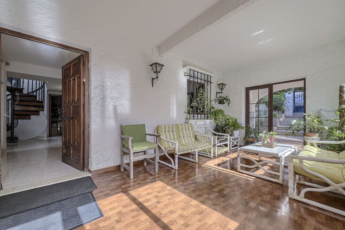 6 soveværelse Villa til salg i Elviria med garage - € 1.350.000 (Ref: 10165712)