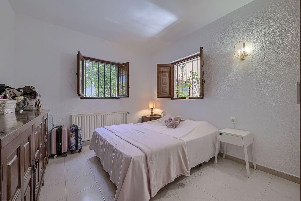 6 soveværelse Villa til salg i Elviria med garage - € 1.350.000 (Ref: 10165712)