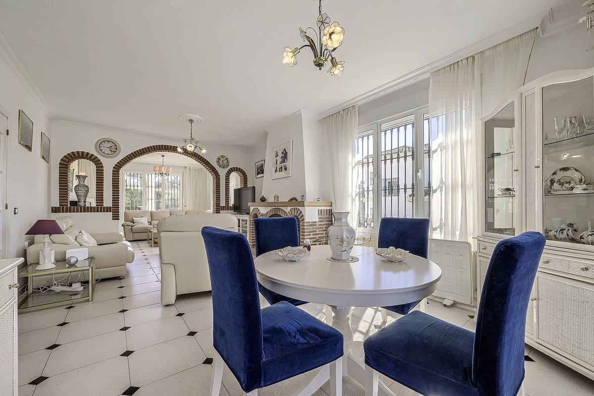 5 chambre Villa/Maison à vendre à Elviria avec piscine garage - 1 299 000 € (Ref: 10172965)