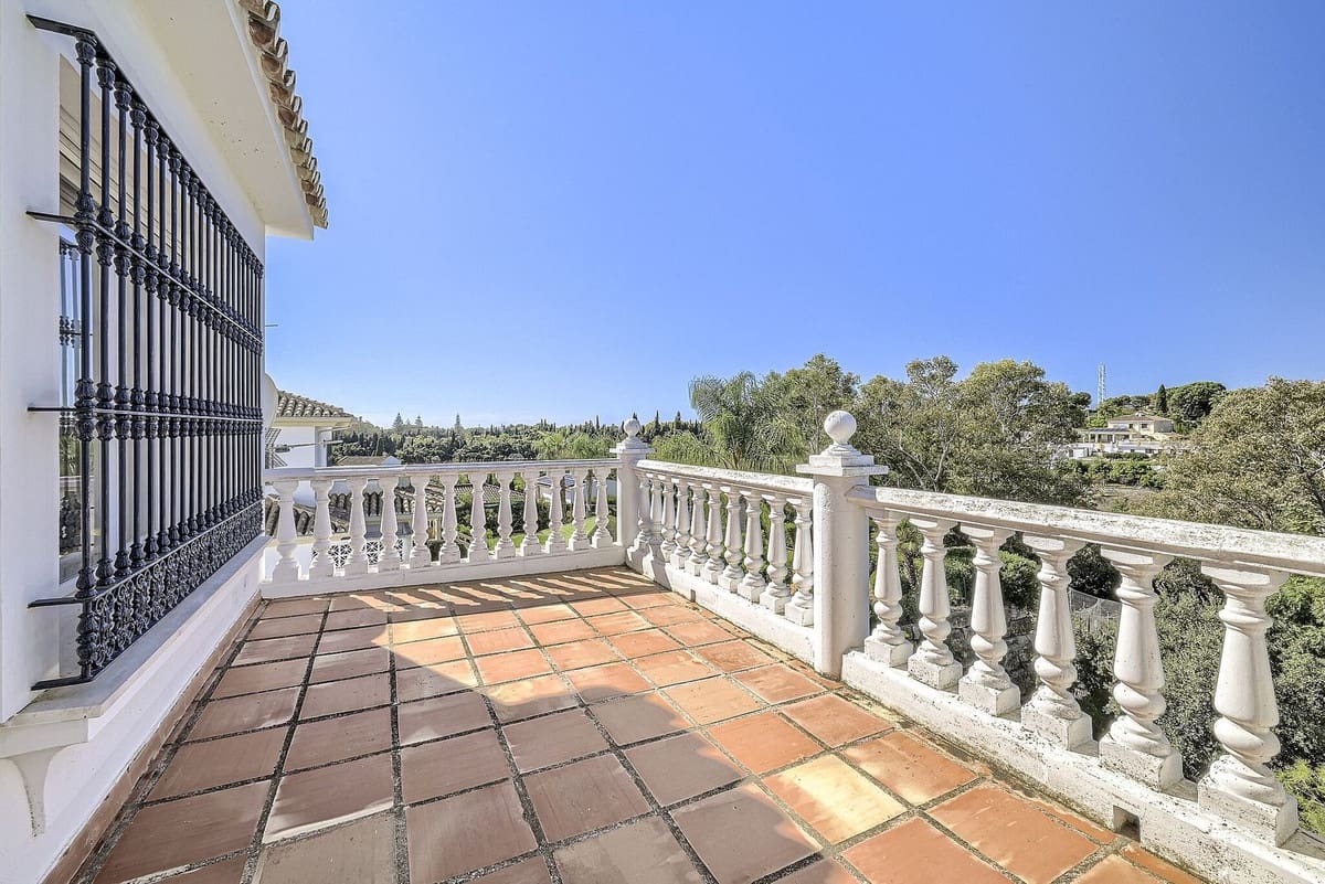 5 chambre Villa/Maison à vendre à Elviria avec piscine garage - 1 299 000 € (Ref: 10172965)