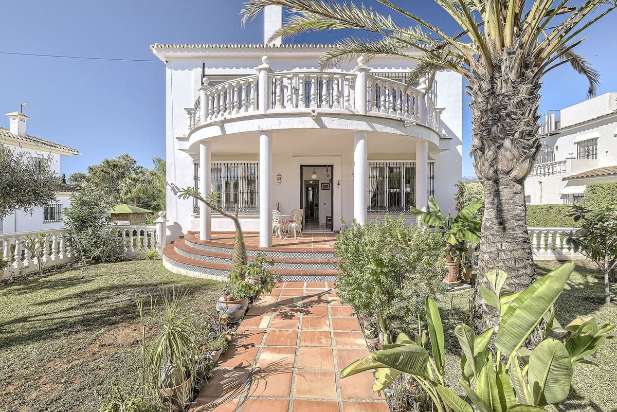 5 chambre Villa/Maison à vendre à Elviria avec piscine garage - 1 299 000 € (Ref: 10172965)