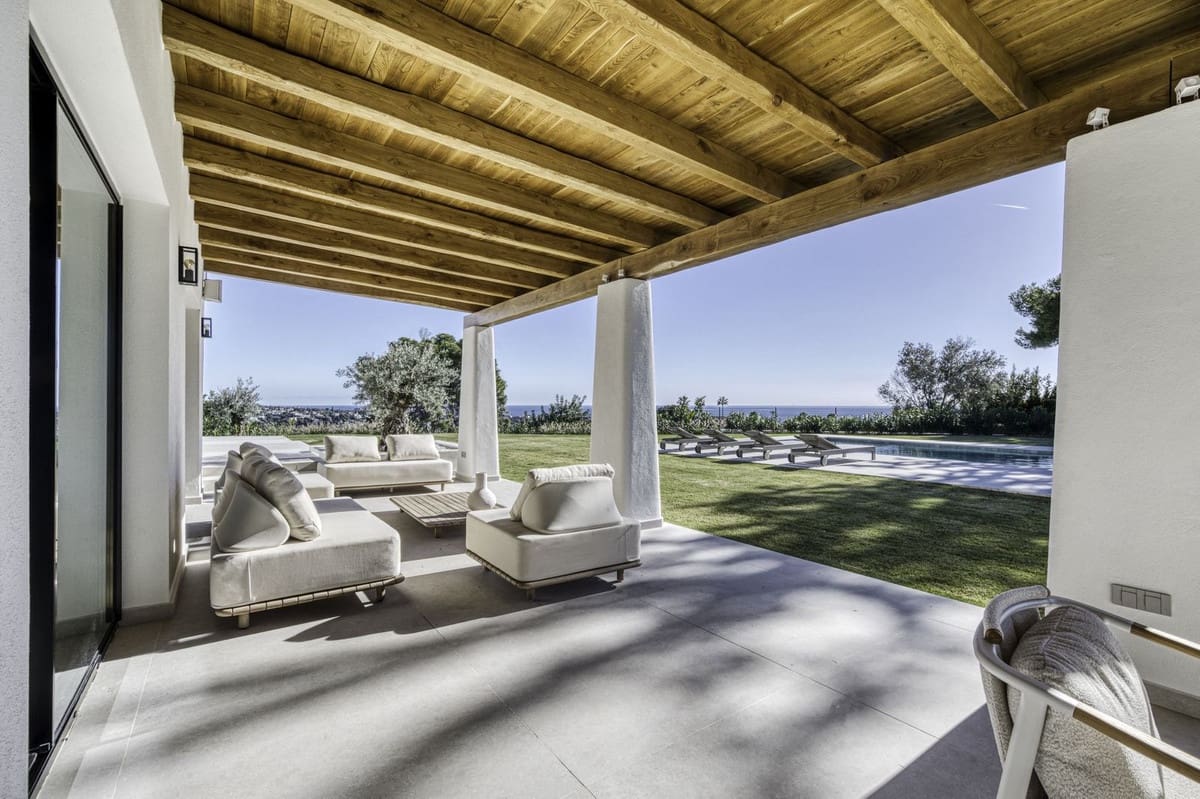 Chalet de 5 habitaciones en El Rosario en venta con piscina garaje - 3.895.000 € (Ref: 9541763)