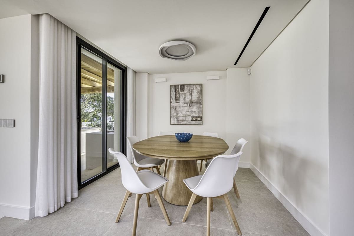 Chalet de 5 habitaciones en El Rosario en venta con piscina garaje - 3.895.000 € (Ref: 9541763)