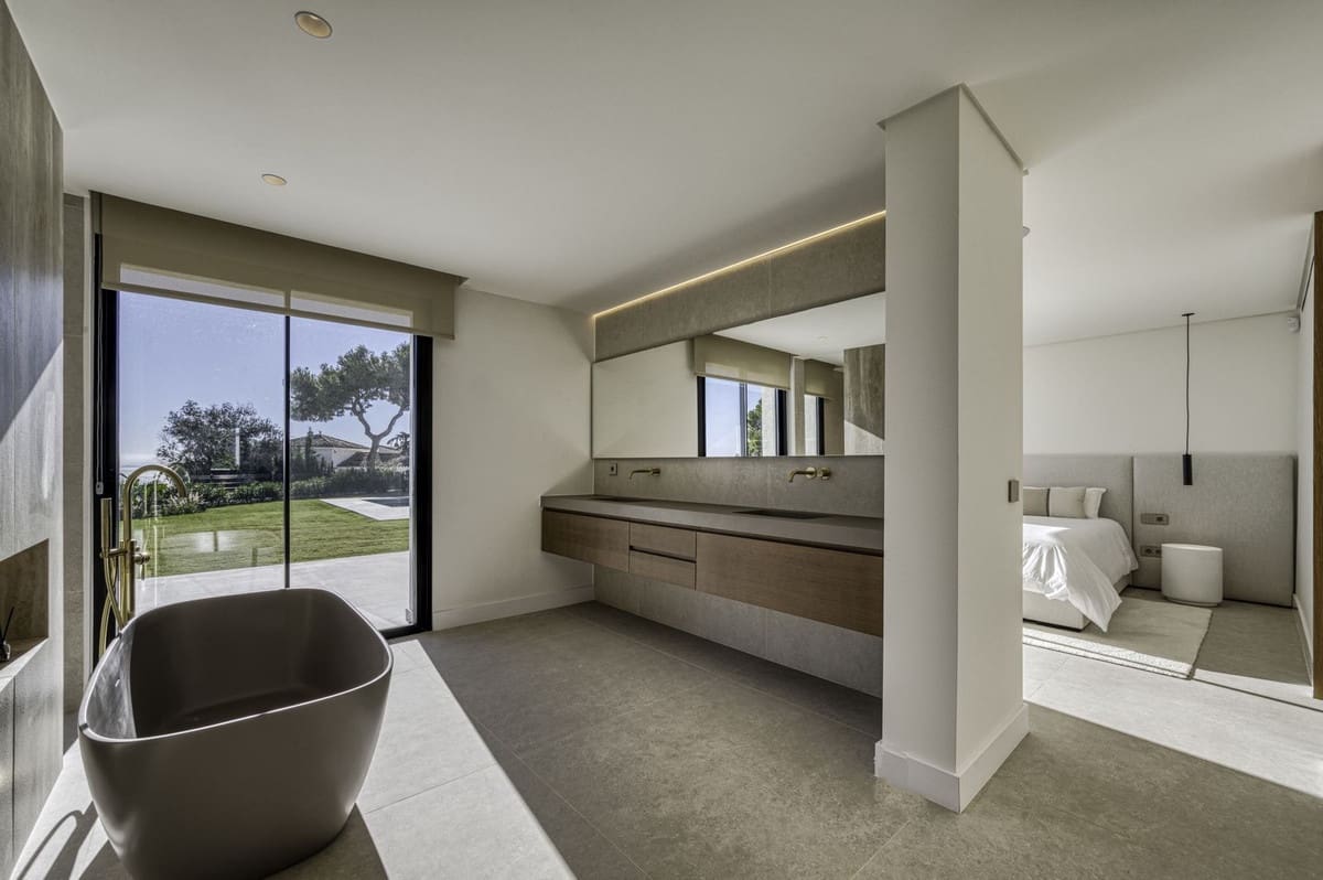 Chalet de 5 habitaciones en El Rosario en venta con piscina garaje - 3.895.000 € (Ref: 9541763)