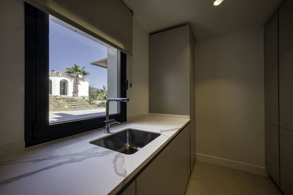 Chalet de 5 habitaciones en El Rosario en venta con piscina garaje - 3.895.000 € (Ref: 9541763)