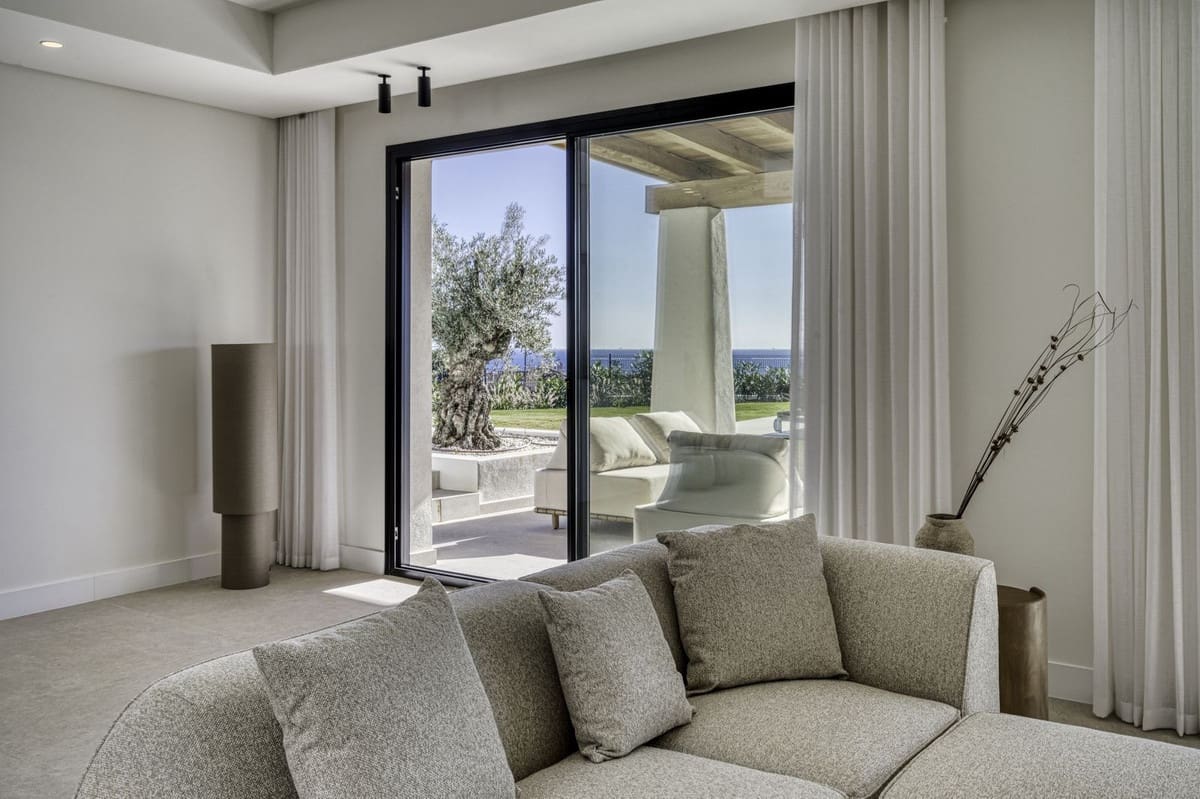 Chalet de 5 habitaciones en El Rosario en venta con piscina garaje - 3.895.000 € (Ref: 9541763)