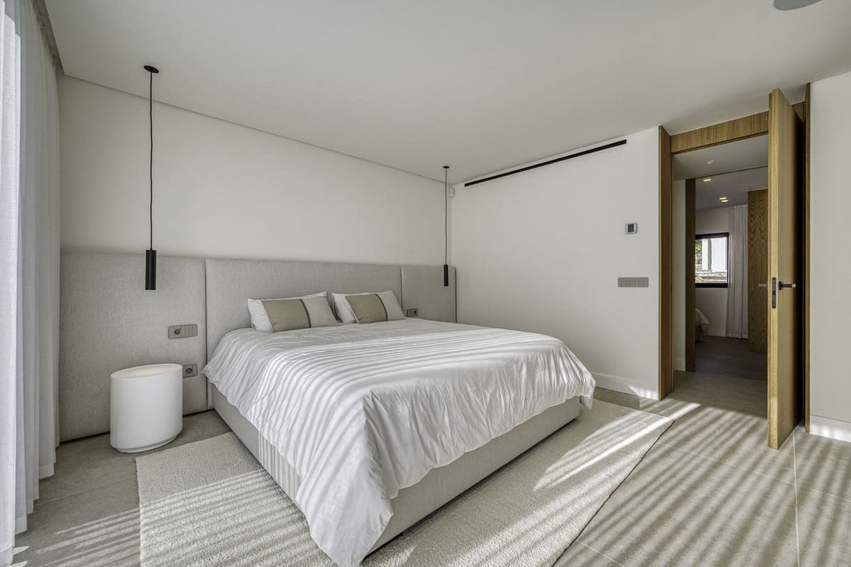 Chalet de 5 habitaciones en El Rosario en venta con piscina garaje - 3.895.000 € (Ref: 9541763)