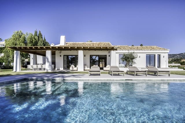 Chalet de 5 habitaciones en El Rosario, Marbella en venta con piscina garaje - 3.895.000 € (Ref: 9541763)