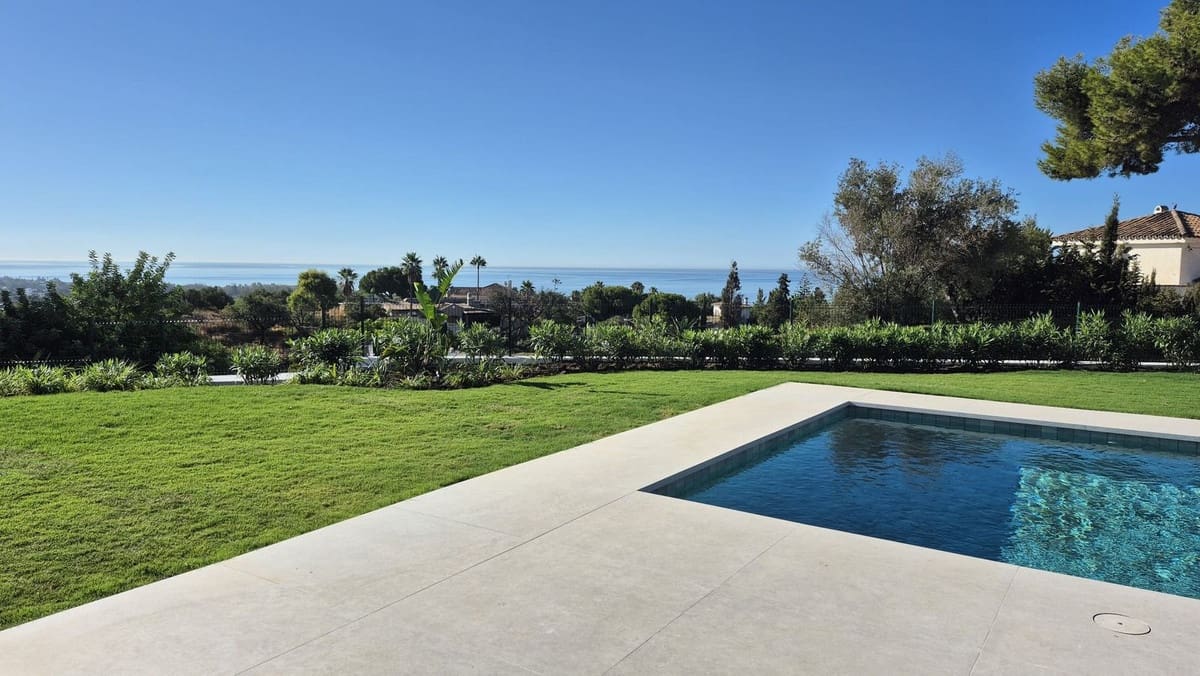 Chalet de 5 habitaciones en El Rosario en venta con piscina garaje - 3.895.000 € (Ref: 9541763)