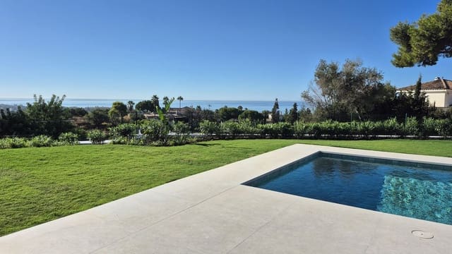 Chalet de 5 habitaciones en El Rosario, Marbella en venta con piscina garaje - 3.895.000 € (Ref: 9541763)