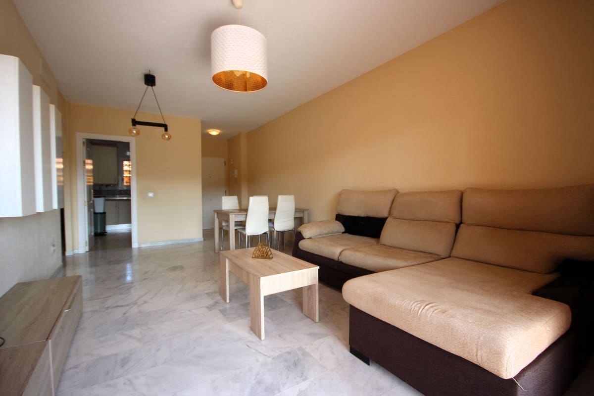 Apartamento de 2 habitaciones en La Reserva en venta con piscina garaje - 285.000 € (Ref: 9541765)