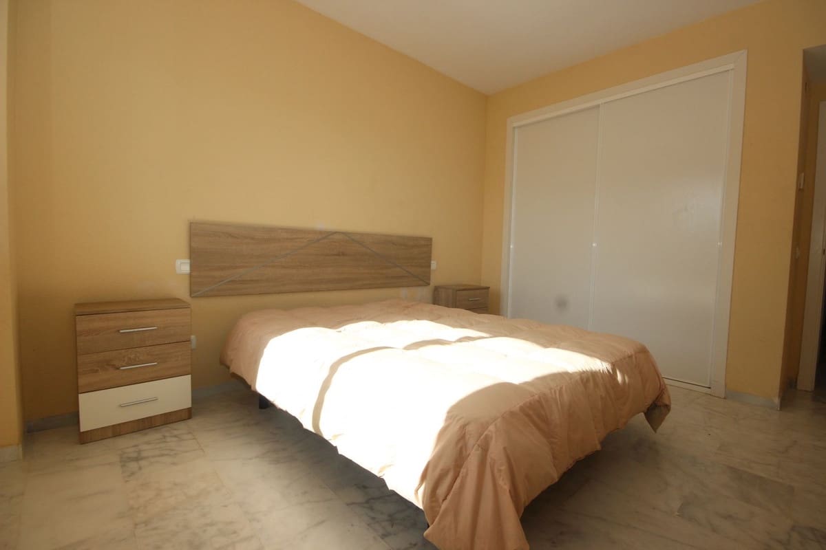 Apartamento de 2 habitaciones en La Reserva en venta con piscina garaje - 285.000 € (Ref: 9541765)