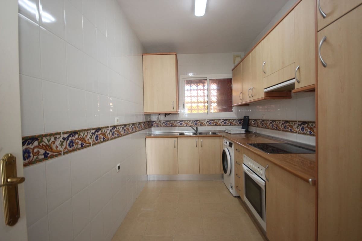 Apartamento de 2 habitaciones en La Reserva en venta con piscina garaje - 285.000 € (Ref: 9541765)