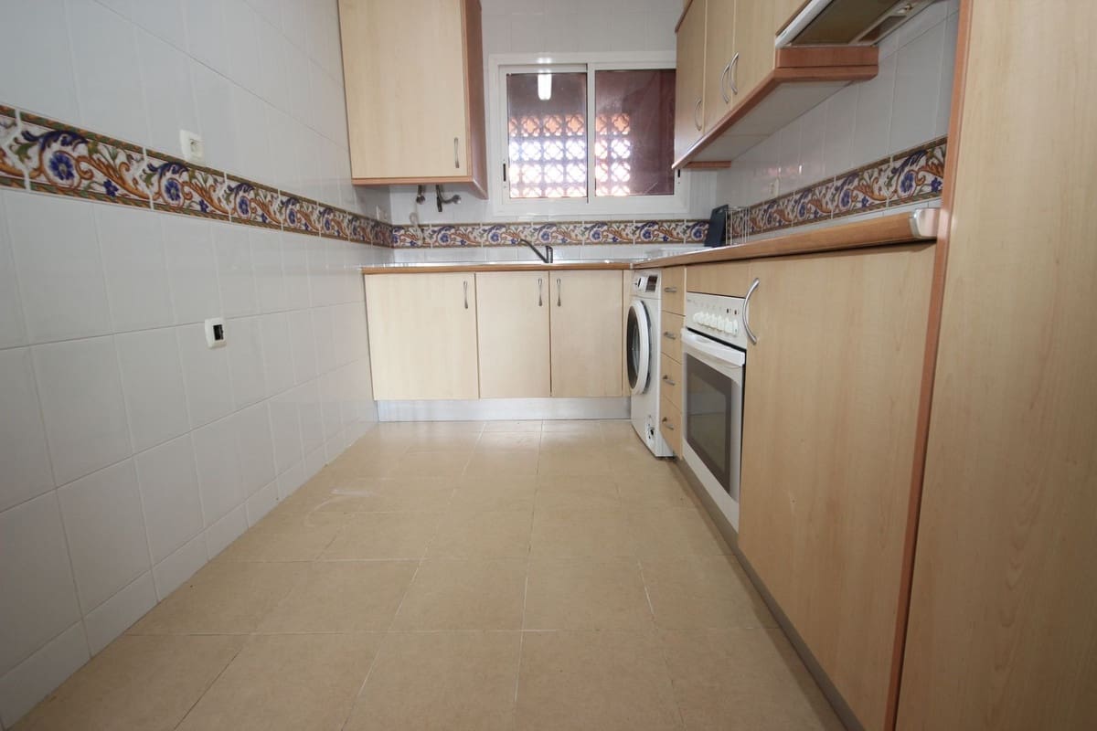 Apartamento de 2 habitaciones en La Reserva en venta con piscina garaje - 285.000 € (Ref: 9541765)