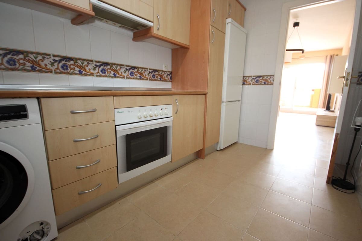 Apartamento de 2 habitaciones en La Reserva en venta con piscina garaje - 285.000 € (Ref: 9541765)