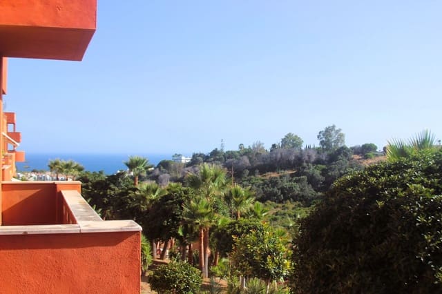 Apartamento de 2 habitaciones en La Reserva, Marbella en venta con piscina garaje - 285.000 € (Ref: 9541765)