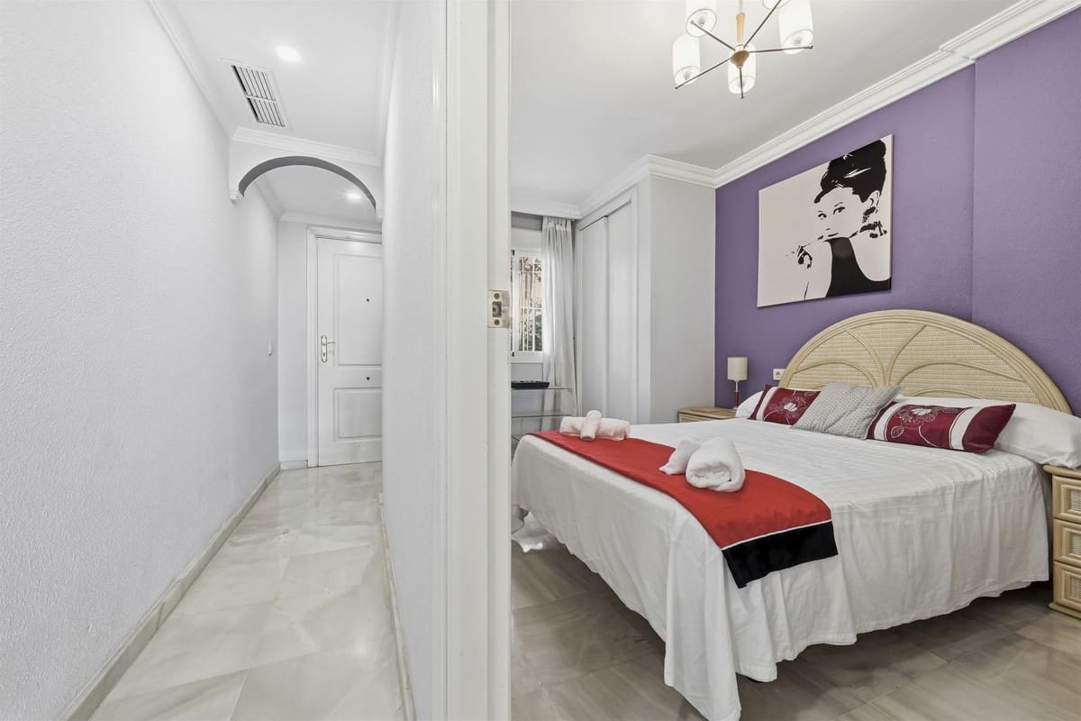 1 soveværelse Lejlighed til salg i Marbella med swimmingpool garage - € 420.000 (Ref: 9541766)