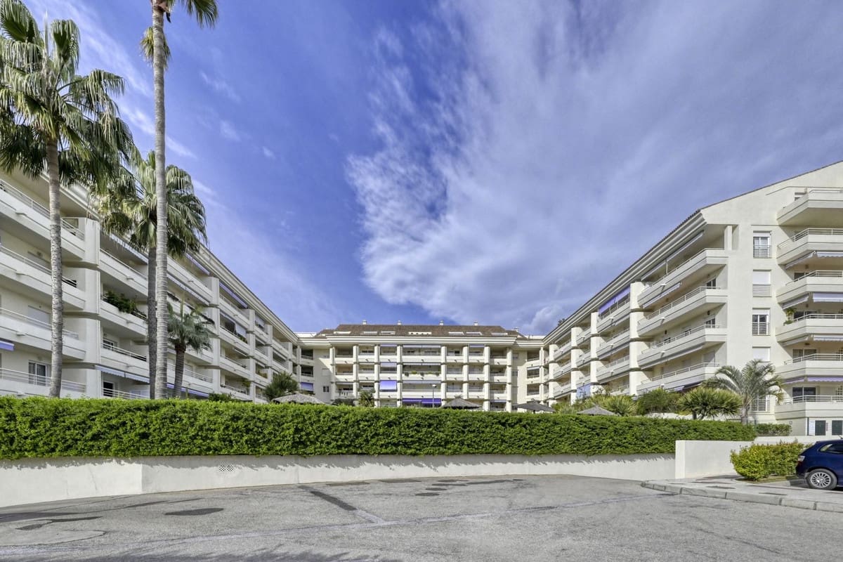 1 soveværelse Lejlighed til salg i Marbella med swimmingpool garage - € 420.000 (Ref: 9541766)