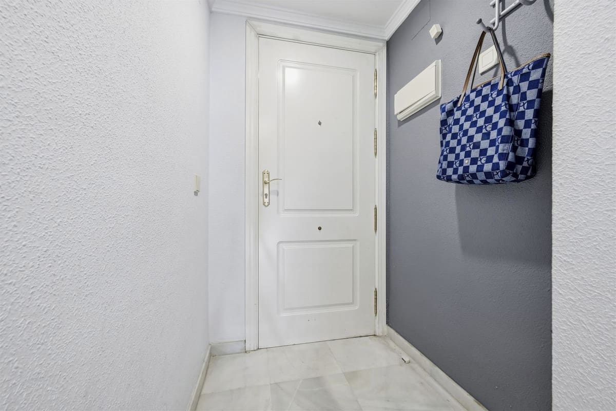 1 soveværelse Lejlighed til salg i Marbella med swimmingpool garage - € 420.000 (Ref: 9541766)