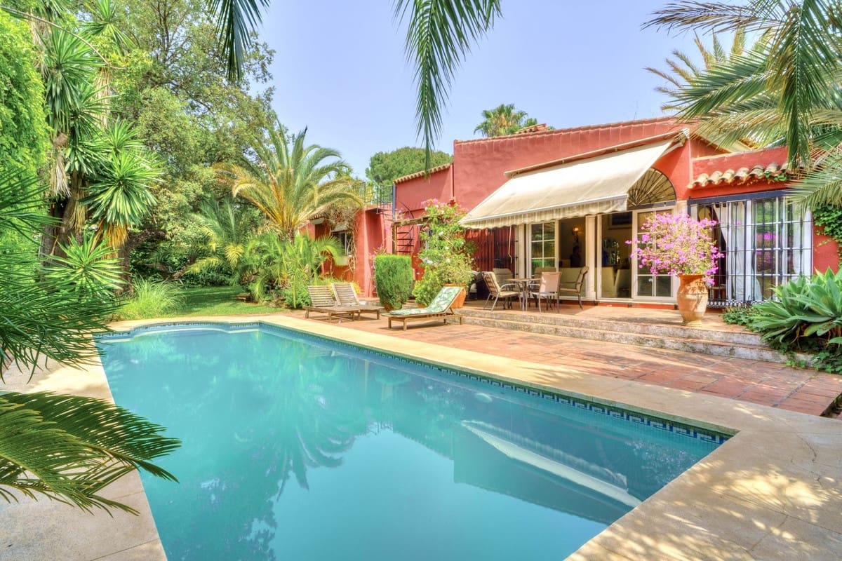 4 bedroom Villa for sale in El Rosario - € 1,250,000 (Ref: 9541767)